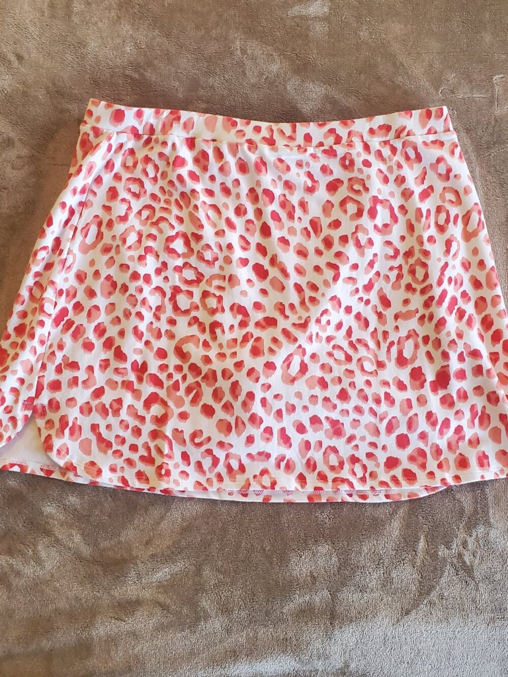 NWOT Susan Graver Weekend Skorts, Size Large